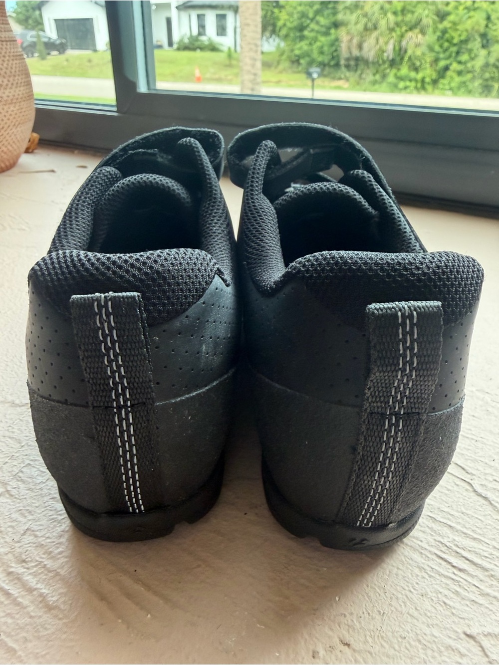 Bontrager Black Quantum Mountain Bike Shoes three-strap hook loop Closure SZ 6 - Picture 5 of 11